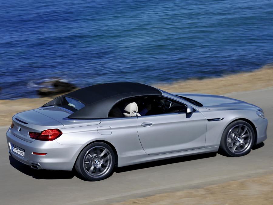  BMW 650i Convertible 2011 года  (фото 3 из 16)